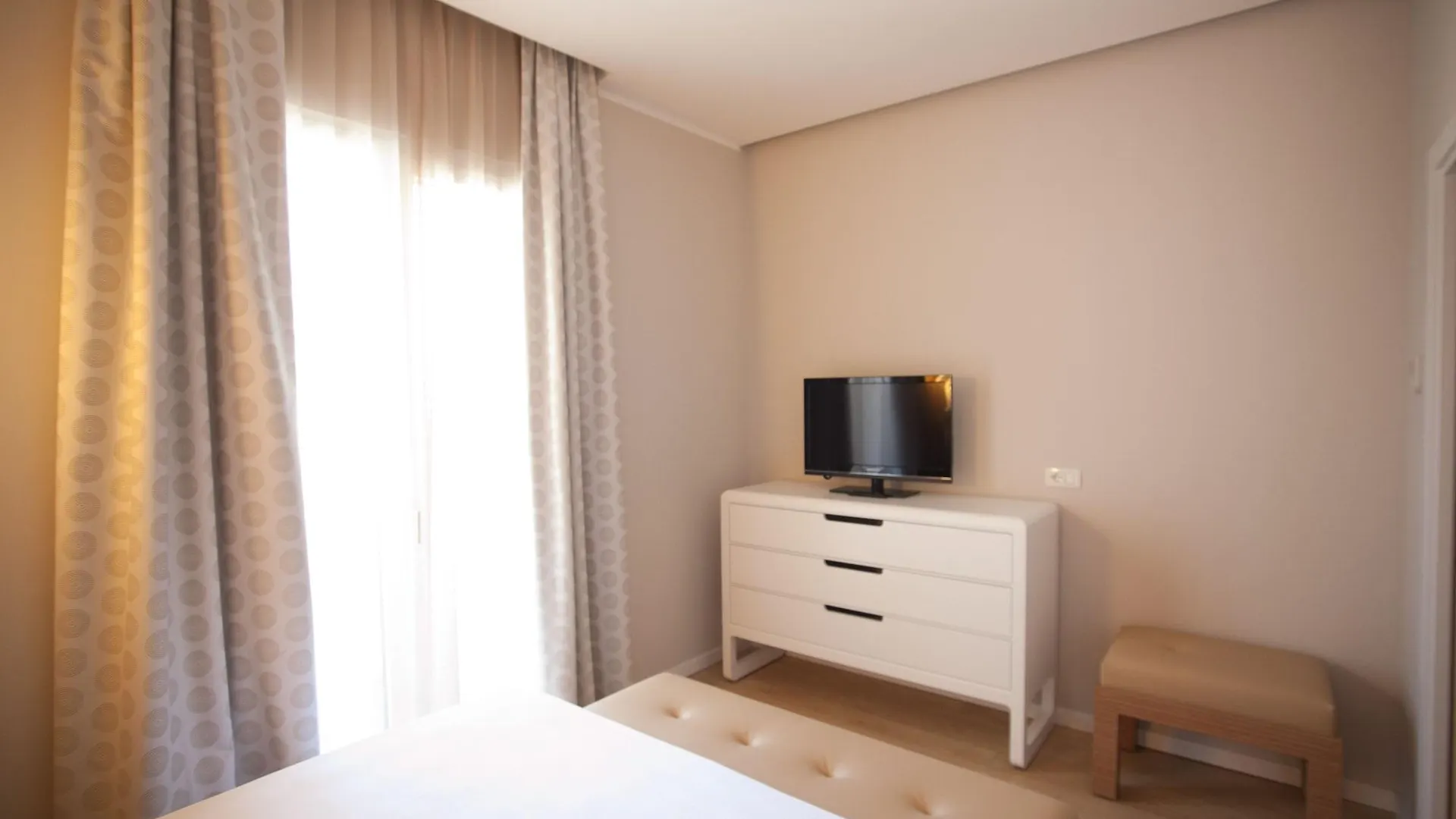 Oxygen Lifestyle Hotel Viserbella di Rimini 4*,  Italien