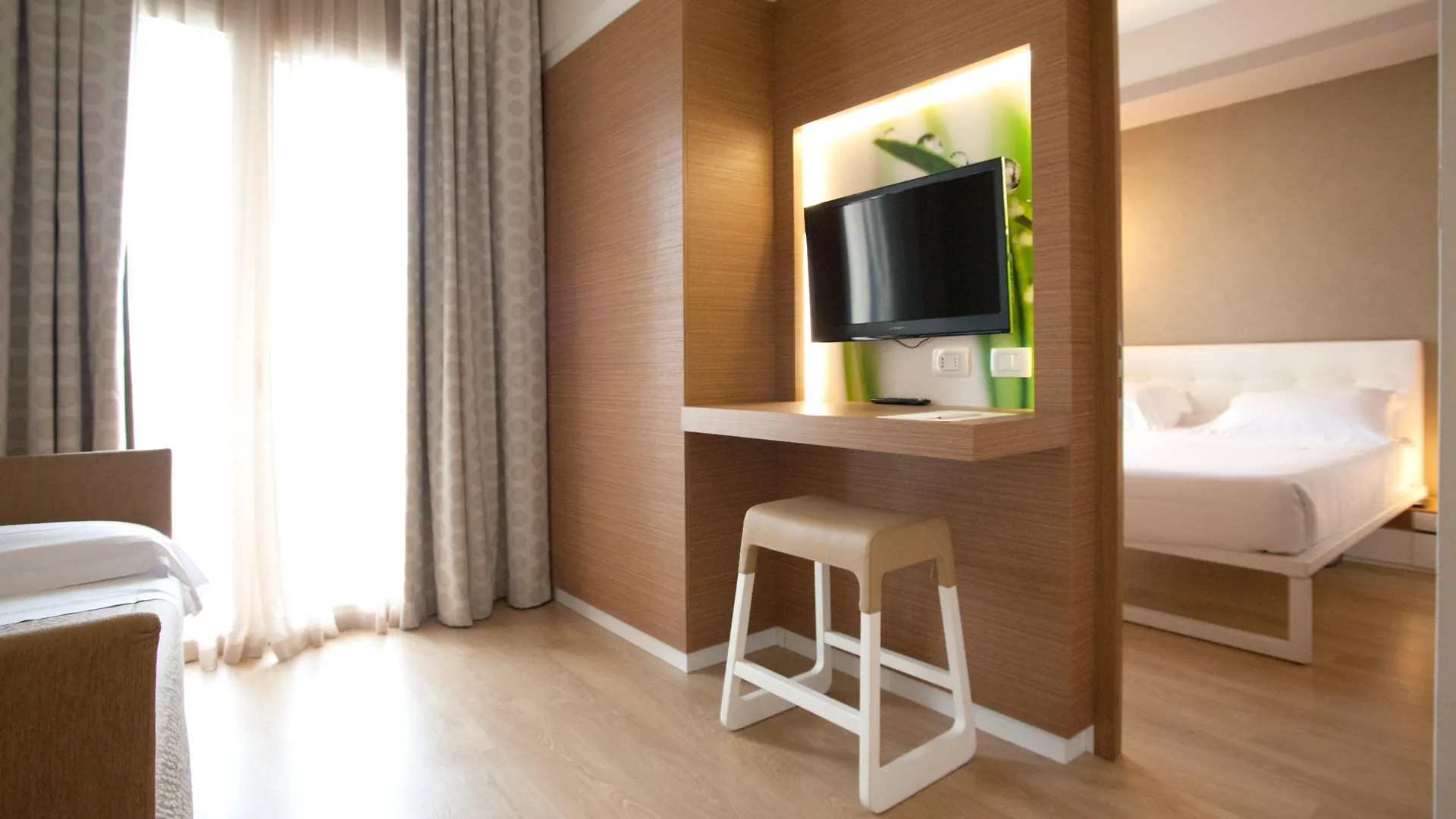 Oxygen Lifestyle Hotel Viserbella di Rimini 4*,