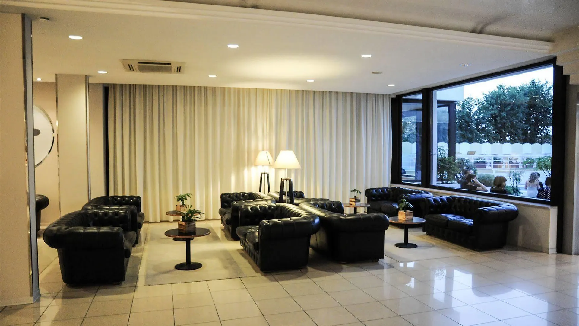 Oxygen Lifestyle Hotel Viserbella di Rimini Italien